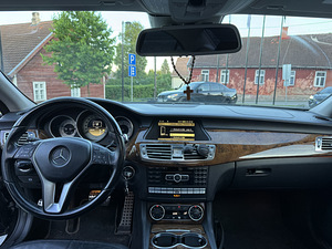Mercedes CLS 500 (6 foto / 7)