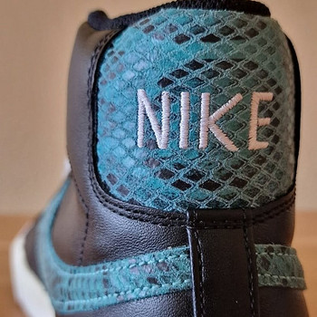 Nike Blazer Mid