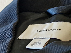 Calvin Klein bomber jakk (3 foto / 3)
