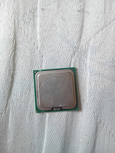 Intel 06 E5700 Pentium (1 foto / 1)