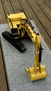 RC EKSKAVAATOR CAT 352 1:14 22KG!!! (4 foto / 10)