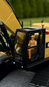 RC EKSKAVAATOR CAT 352 1:14 22KG!!! (5 foto / 10)
