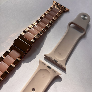 Apple Watch SE (1-го поколения) 40 мм GPS Rose Gold + миланс (4 фото из 7)