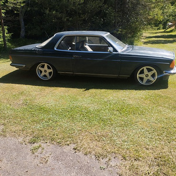 Купе Mb 123