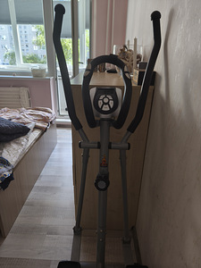 Elliptiline trenažöör (3 foto / 4)