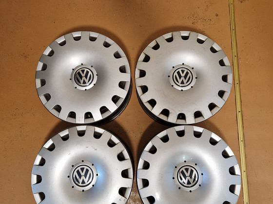 Ilukilpidega veljed, Volkswagen