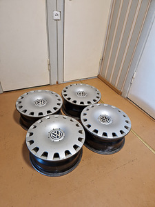Ilukilpidega veljed, Volkswagen (2 foto / 2)