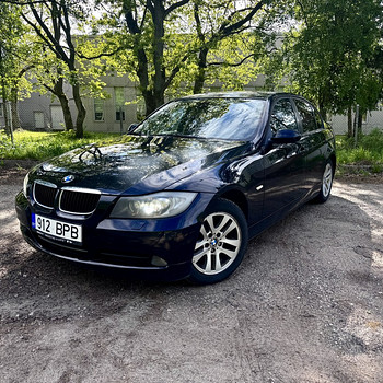 BMW 320i автомат, регистрация оплачена