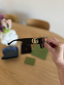 Gucci päikeseprillid (3 foto / 10)