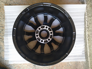 DEZENT KBA54560 TKCG R18 valuvelg (2 foto / 2)