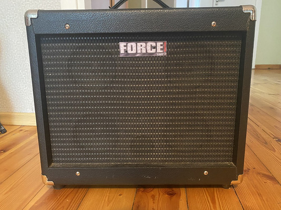 Hohner force series amp ea-30