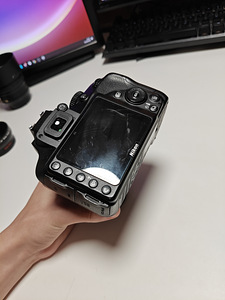 Комплект Nikon D3300 (1 объектив + аксессуары) (3 фото из 5)