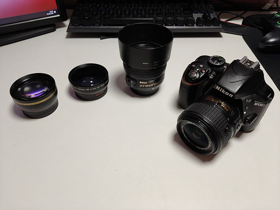 Nikon D3300 komplekt (1 objektiiv + lisad)