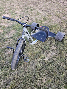 Müüa drifttrike (3 foto / 8)