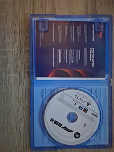 F1 23 PS5 (2 фото из 3)