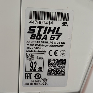 Lehepuhur Stihl BGA 57 + aku 2tk + laadija (5 foto / 5)