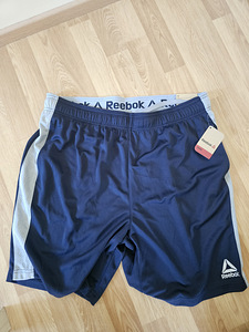 Спортивные брюки (1 фото из 3)