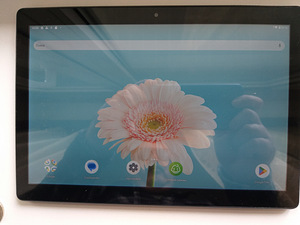 Планшет Lenovo (1 фото из 5)