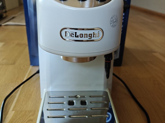 Müüa DeLonghi kohvimasin EC251.W