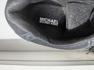 Продаю кроссовки Michael Kors Zuma Trainer (2 фото из 6)