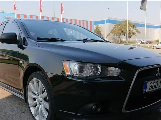 Аренда Автомобиль автомат Mitsubishi Lancer sportbag 1,8