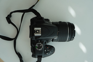 Nikon D3400 (4 foto / 6)