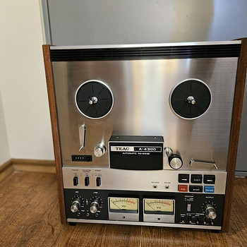 TEAC A-4300 Stereo Tape Recorder
