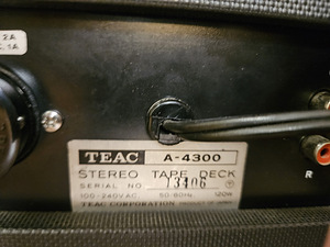TEAC A-4300 Stereo Tape Recorder (5 foto / 5)