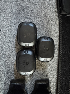 Vive Ultimate Tracker (1 foto / 4)