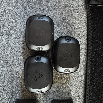 Vive Ultimate Tracker