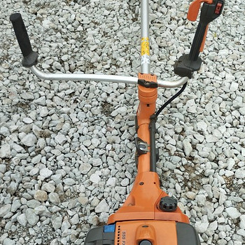 Võsalõikur Husqvarna 555FXT