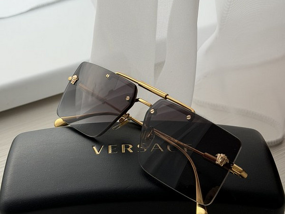 Prillid VERSACE