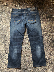 Hugo Boss meeste teksad (2 foto / 2)