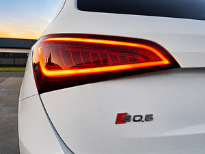 Audi SQ5 (8 фото из 14)