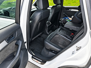 Audi SQ5 (12 фото из 14)