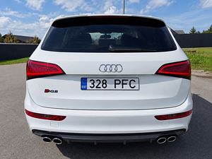 Audi SQ5 (7 фото из 14)