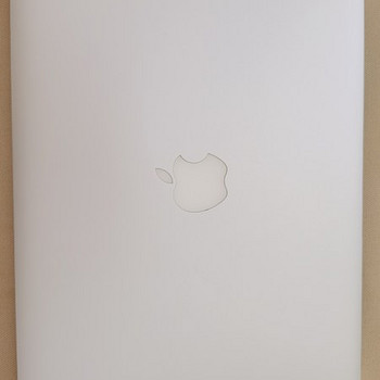 Продам Apple MacBook Air 13