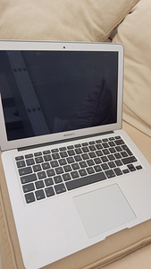 Продам Apple MacBook Air 13 (1 фото из 5)