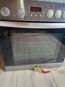 Elektripliit ja ahi (1 foto / 5)