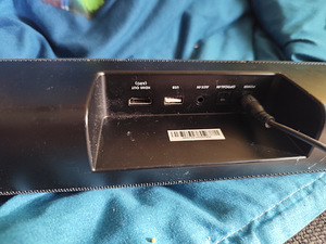 JBL (2 фото из 3)