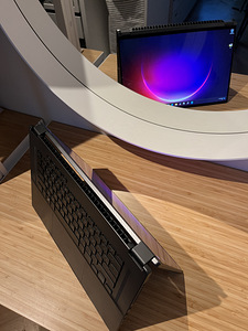ASUS ROG Flow X16 (3 foto / 10)