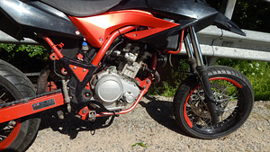Yamaha wr125x 2010 (4 foto / 10)
