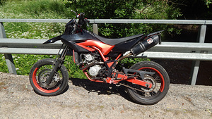 Yamaha wr125x 2010 (7 foto / 10)
