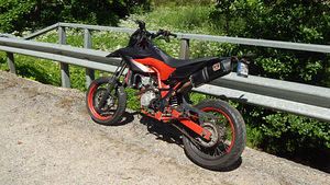 Yamaha wr125x 2010 (10 foto / 10)