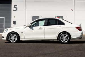 Mercedes-Benz C180 CDI (4 фото из 14)