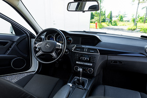 Mercedes-Benz C180 CDI (7 фото из 14)