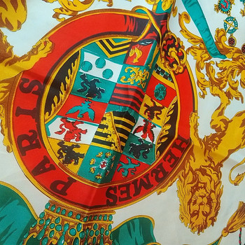 HERMES KAULAHUIVI PARIISI VAAKUNA JA LEIJONAT