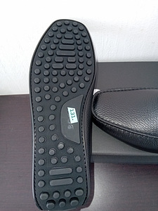 Hugo Boss kingad (2 foto / 3)