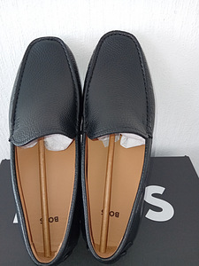 Hugo Boss kingad (3 foto / 3)