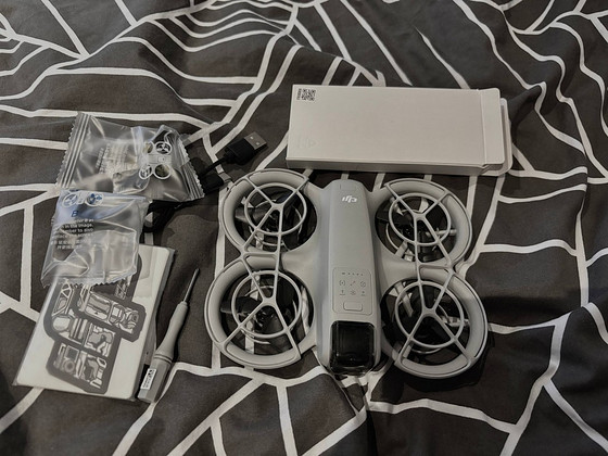 Droon DJI Neo (ainult droon)